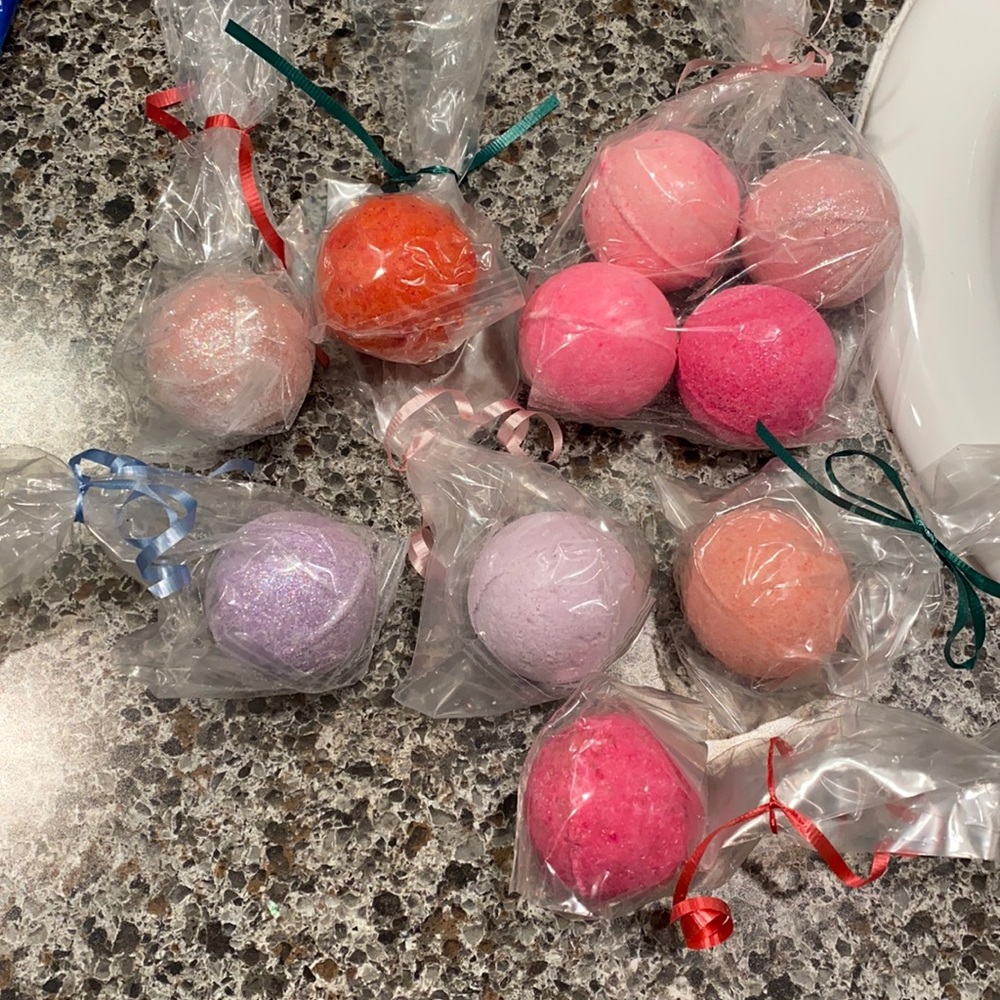 Bath bombs 💜💓❤️